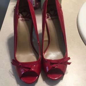 Fergie red heels